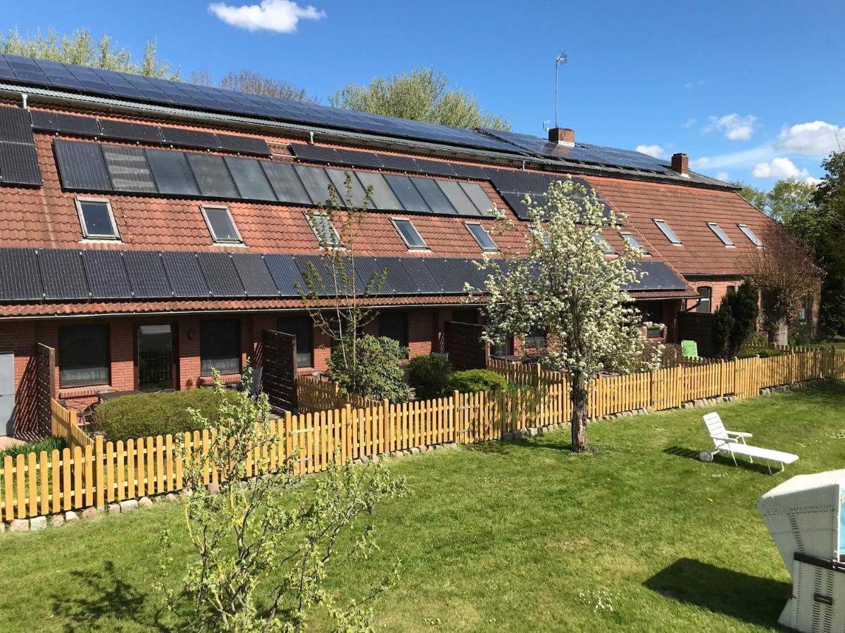 Ferienanlage Achtern Diek Thalingburen Exterior foto